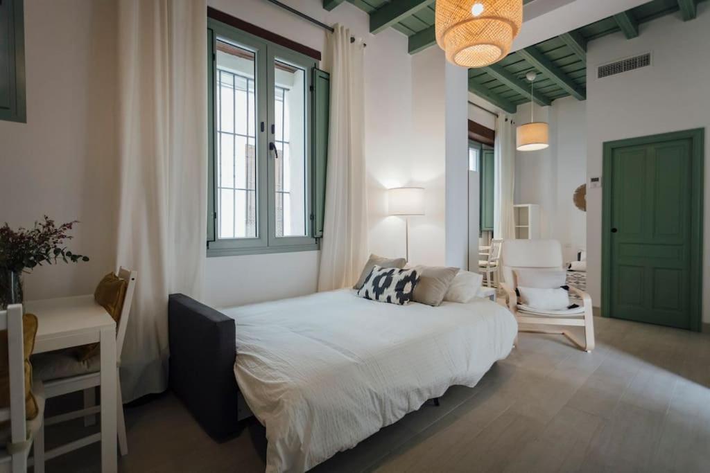 Komodo Gran Poder - Penthouse With Private Pool And Cozy Twin Bedroom Central Apartment Seville Exterior photo