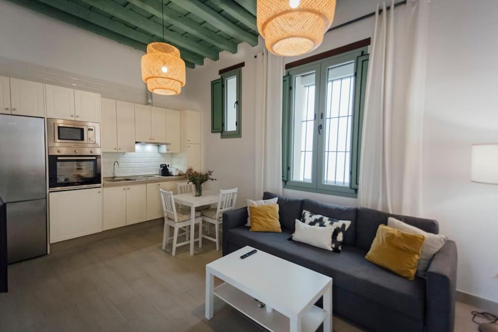 Komodo Gran Poder - Penthouse With Private Pool And Cozy Twin Bedroom Central Apartment Seville Exterior photo