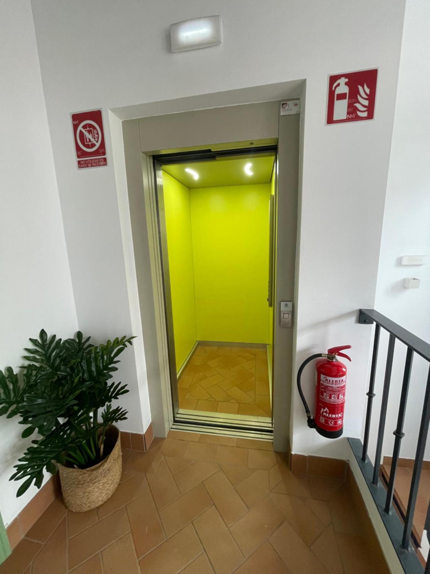 Komodo Gran Poder - Penthouse With Private Pool And Cozy Twin Bedroom Central Apartment Seville Exterior photo