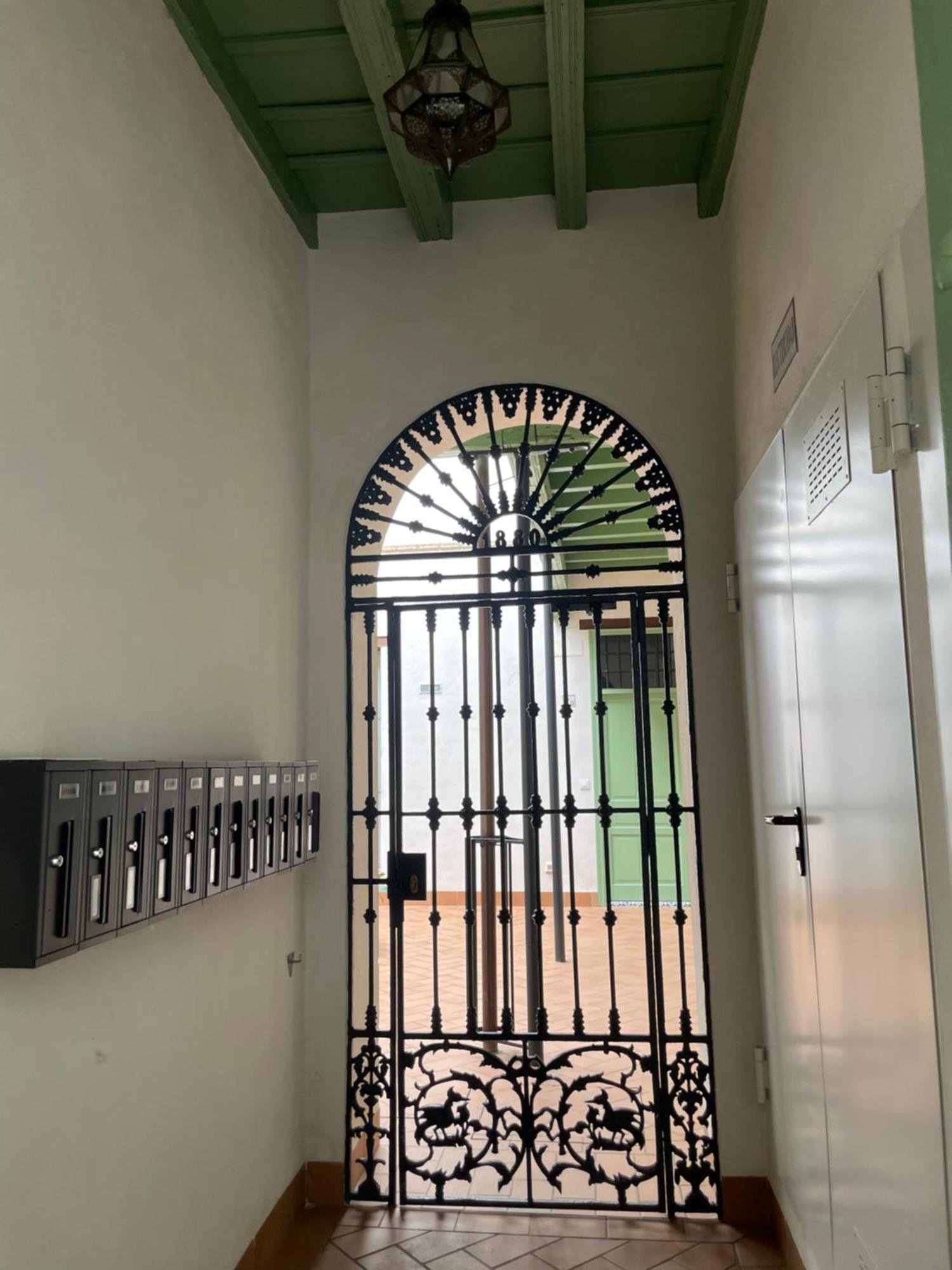 Komodo Gran Poder - Penthouse With Private Pool And Cozy Twin Bedroom Central Apartment Seville Exterior photo