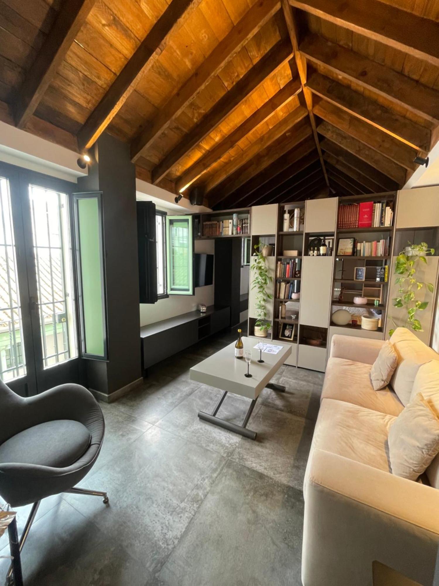 Komodo Gran Poder - Penthouse With Private Pool And Cozy Twin Bedroom Central Apartment Seville Exterior photo